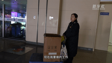 春运·小事中的改革｜一件行李的“回家”路