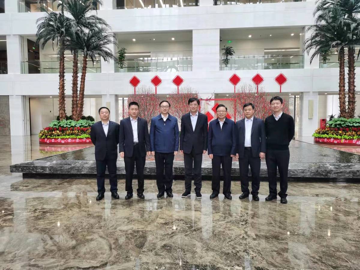 华泰证券董事长(华泰证券董事长吴万善)